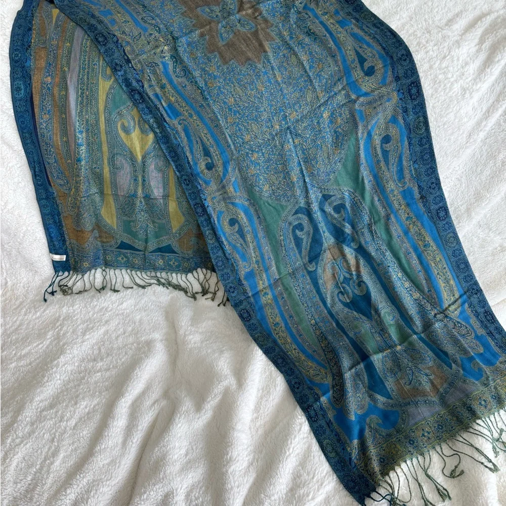 Blue & Gold Paisley Scarf – Collectione Eighteen Rayon Wrap